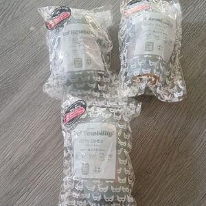 Herobility Baby Bottles Set of 3 Gray 5oz bottles  Small Nibble NEW